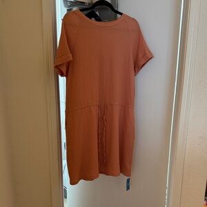Cupshe mini dress in orangey pink. Tieable waist! NWT. Size Medium